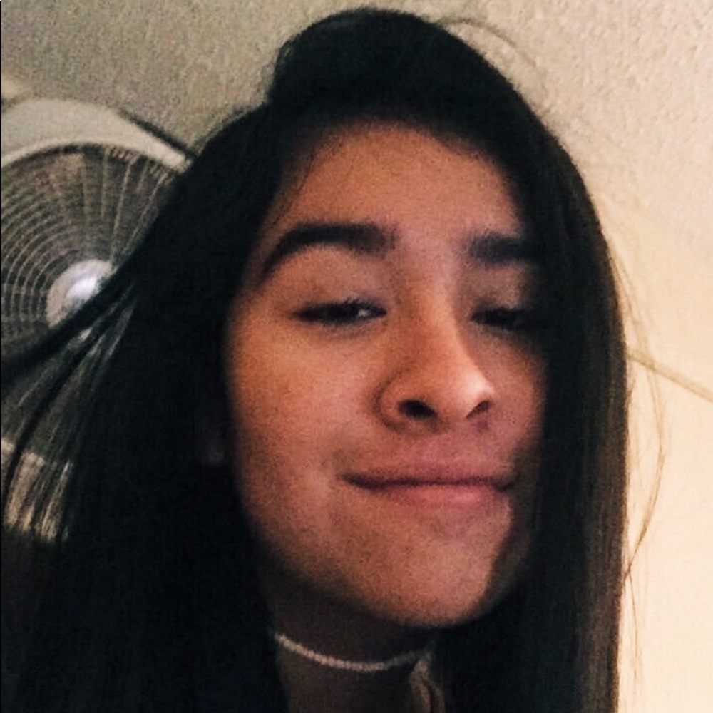 Meet your Posher, Elisa